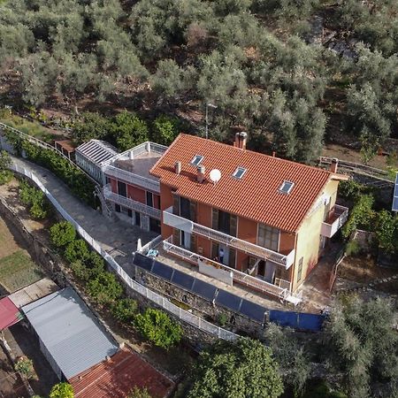 Agriturismo La Rocca San Bartolomeo Al Mare Ngoại thất bức ảnh